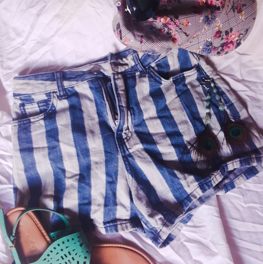 Kate Spade SATURDAY shorts size 0